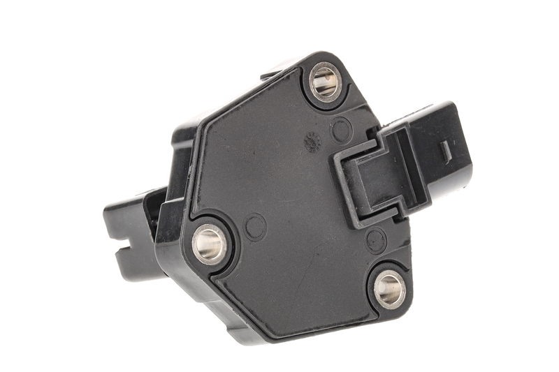 Sensor, engine oil level