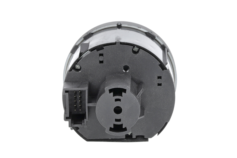 Switch, headlight