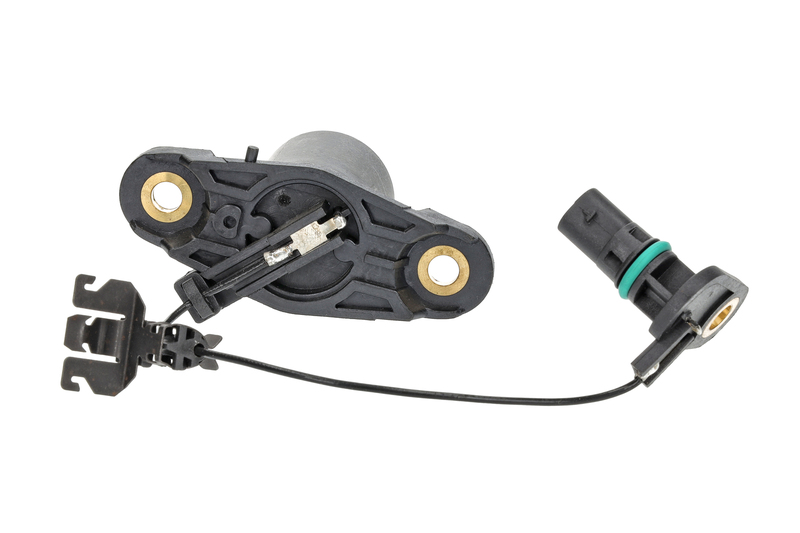 Sensor, engine oil level