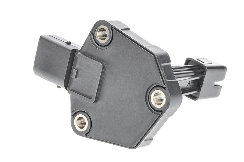 Sensor, engine oil level